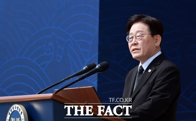 이 대통령 "서해수호 영웅 외롭게 두지 않을 것…평화가 밥이고 민생"