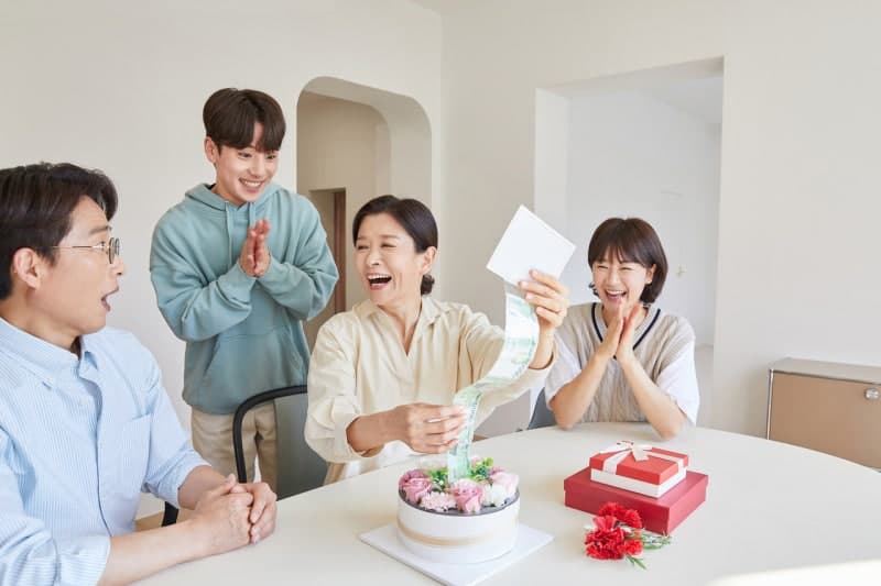 어버이날 가장 선호하는 선물은 '현금'…카카오페이 설문 결과 89% 차지